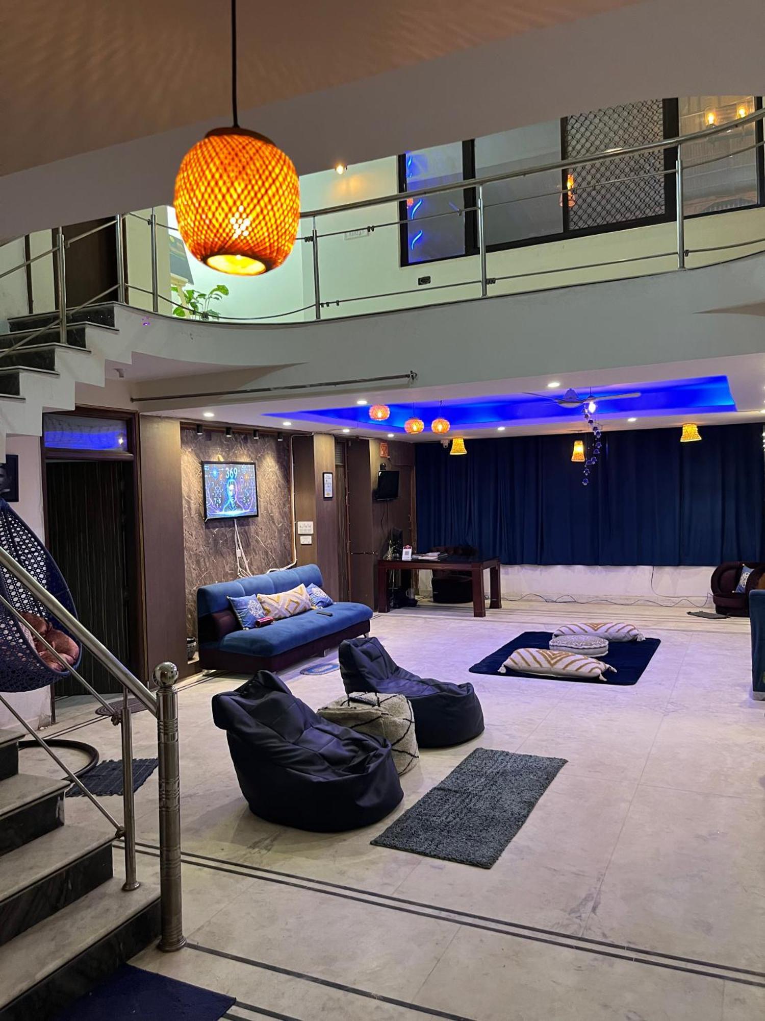 Area 369 Hotel ชัยปุระ ภายนอก รูปภาพ